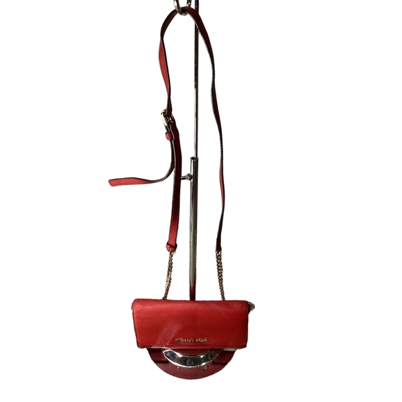 Michael Kors Jet Set Travel Women's Red Crossbody Bag Gold Accents - Picture 2 of 7